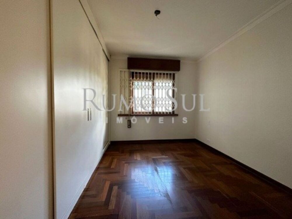 Casa, 4 quartos, 430 m² - Foto 1