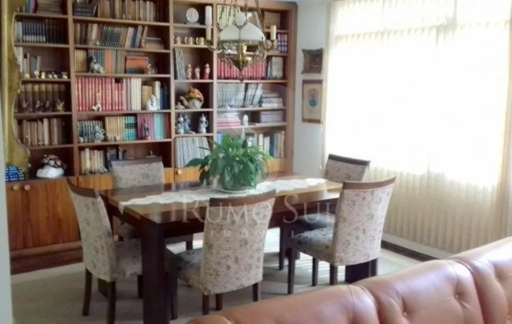 Casa, 4 quartos, 272 m² - Foto 3