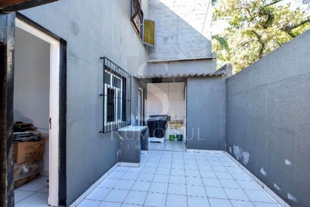 Casa à venda com 3 quartos, 120m² - Foto 4