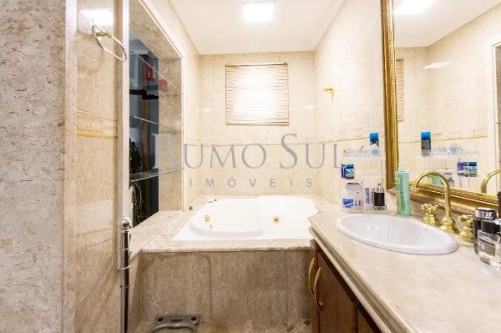 Casa, 3 quartos, 250 m² - Foto 1