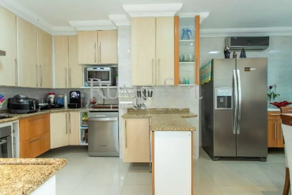 Casa, 3 quartos, 250 m² - Foto 6