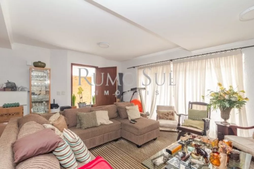 Casa, 3 quartos, 213 m² - Foto 1