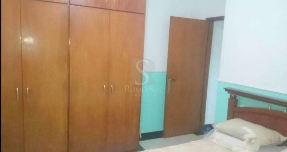 Casa à venda com 3 quartos, 228m² - Foto 13
