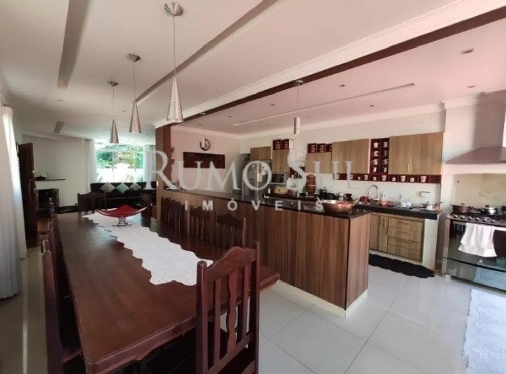 Casa, 2 quartos, 450 m² - Foto 1