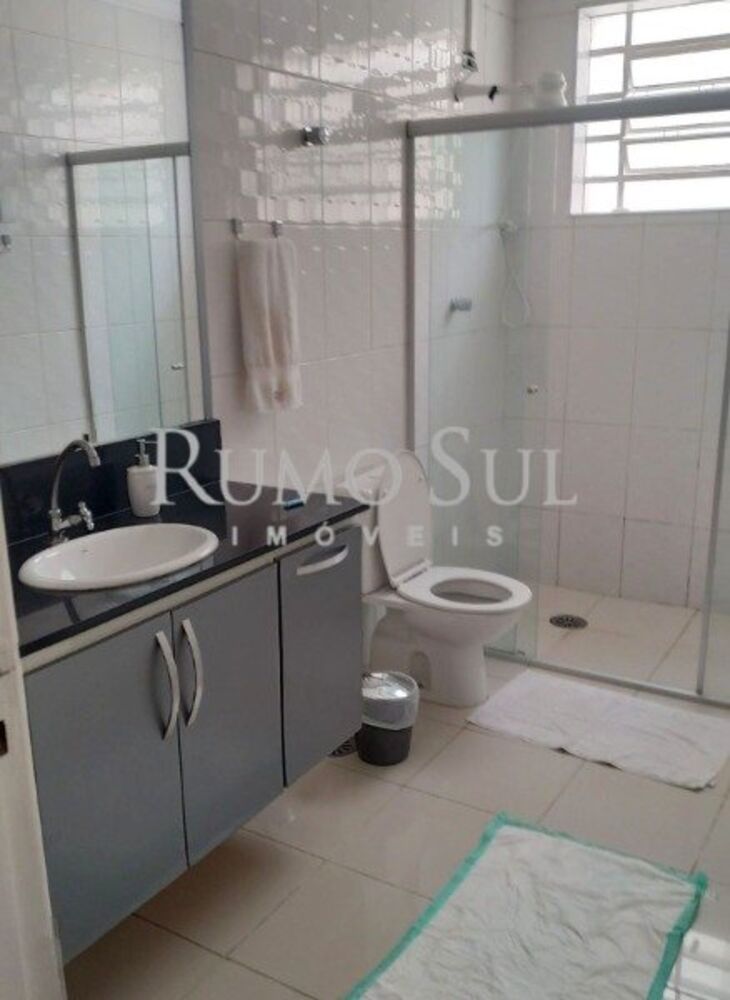 Casa, 3 quartos, 230 m² - Foto 2