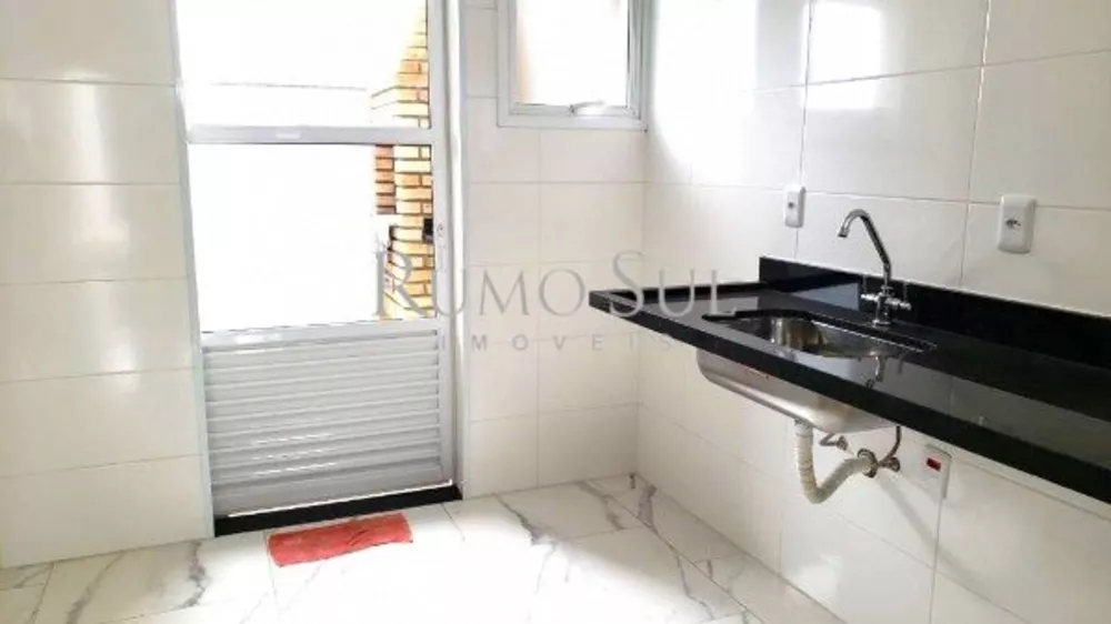 Casa à venda com 3 quartos, 95m² - Foto 4