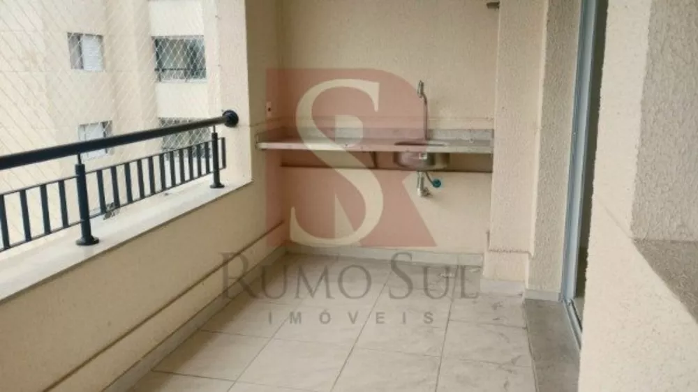 Apartamento à venda com 2 quartos, 64m² - Foto 2