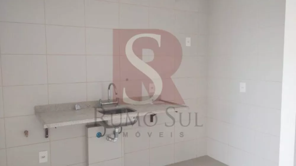 Apartamento à venda com 2 quartos, 64m² - Foto 4