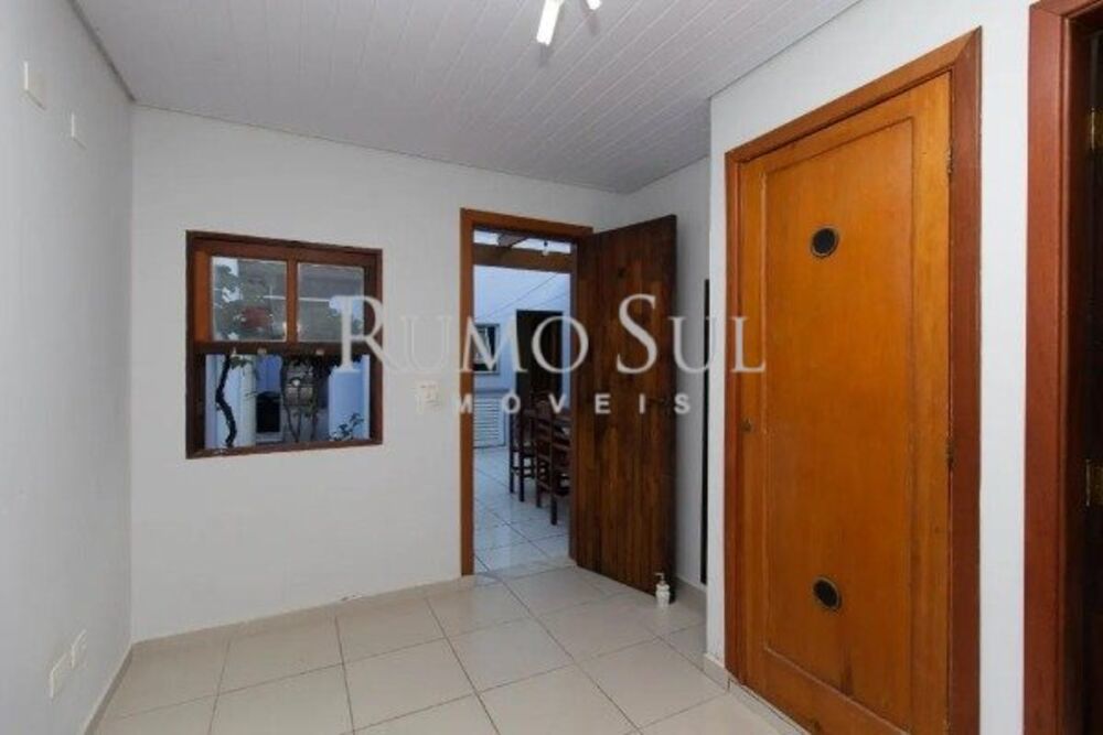 Casa, 3 quartos, 126 m² - Foto 1