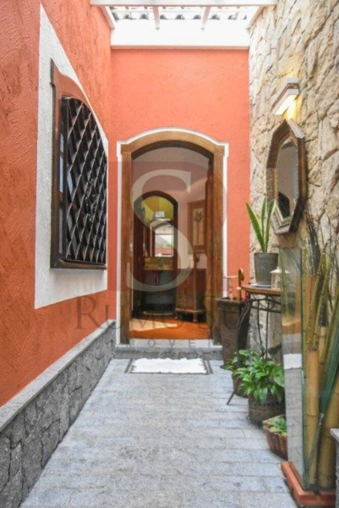 Casa, 3 quartos, 249 m² - Foto 1