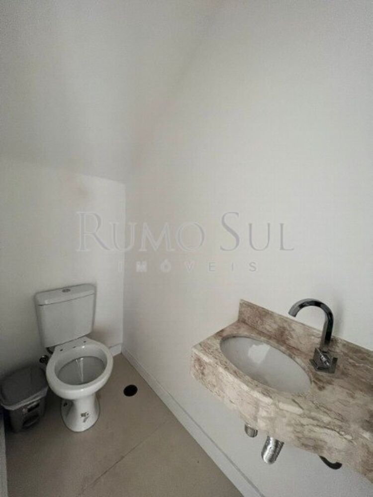 Casa, 3 quartos, 126 m² - Foto 1
