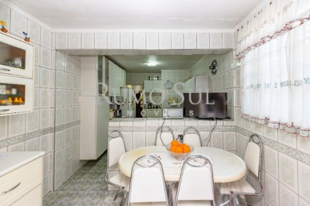 Casa, 4 quartos, 250 m² - Foto 2