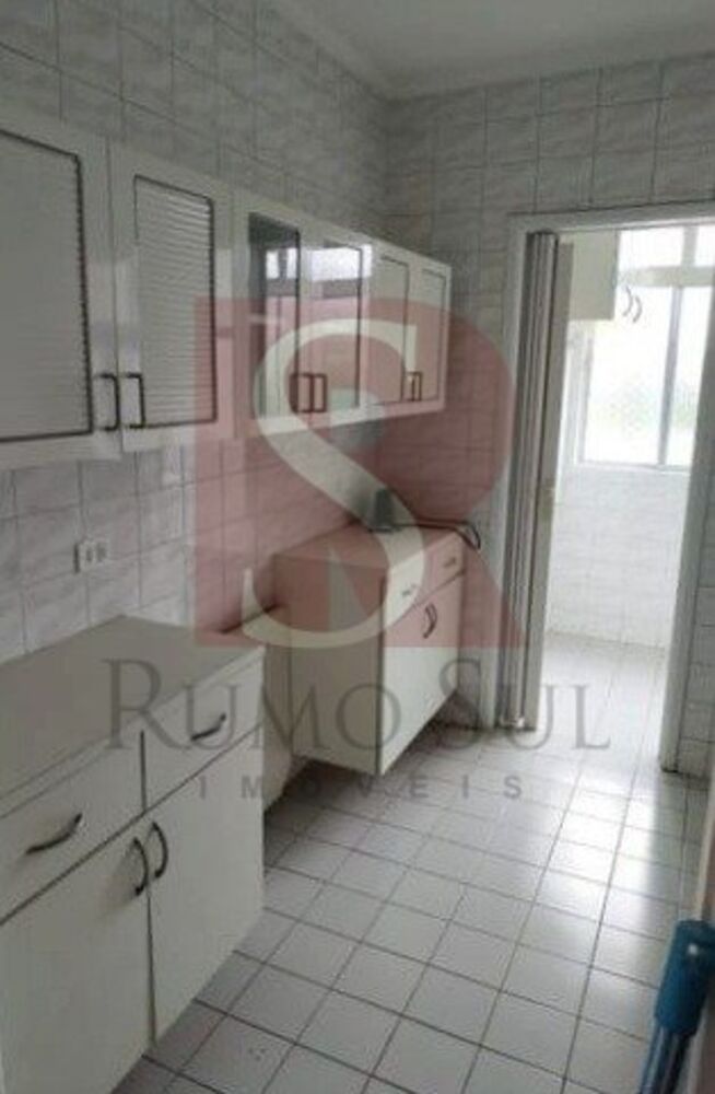 Apartamento à venda com 2 quartos, 62m² - Foto 3