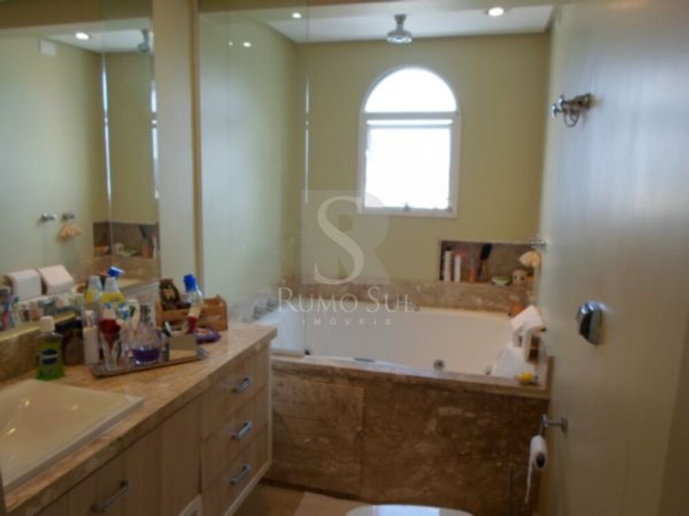 Apartamento, 3 quartos, 211 m² - Foto 3