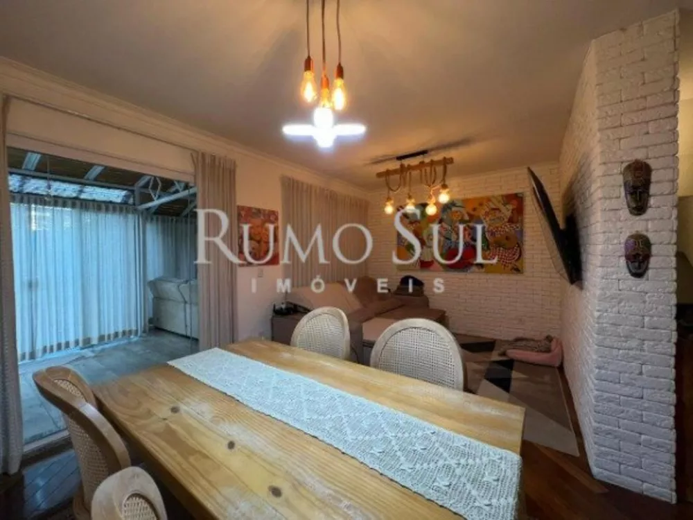 Casa de Condomínio à venda com 3 quartos, 152m² - Foto 2