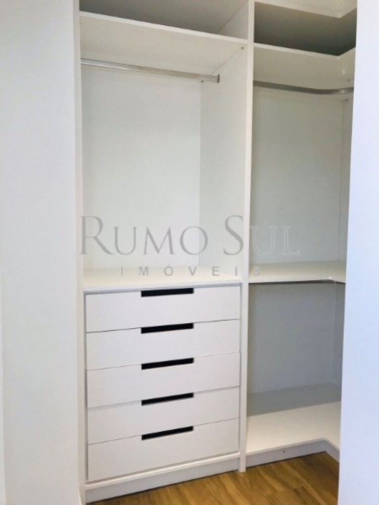 Apartamento para alugar com 3 quartos, 232m² - Foto 7