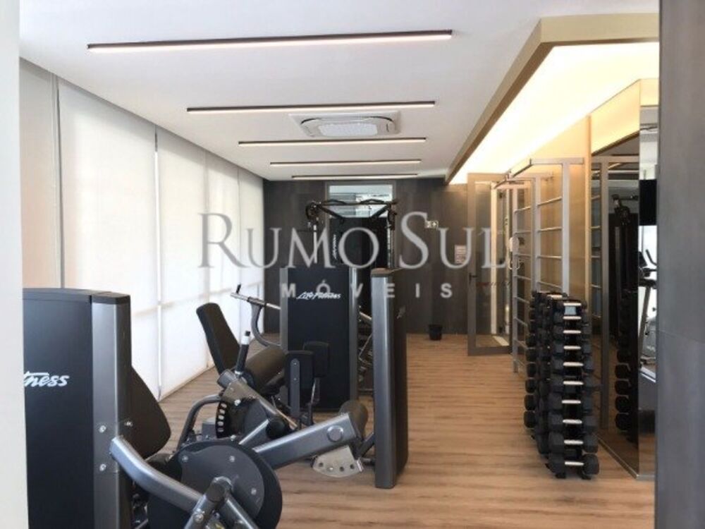Apartamento para alugar com 3 quartos, 232m² - Foto 13