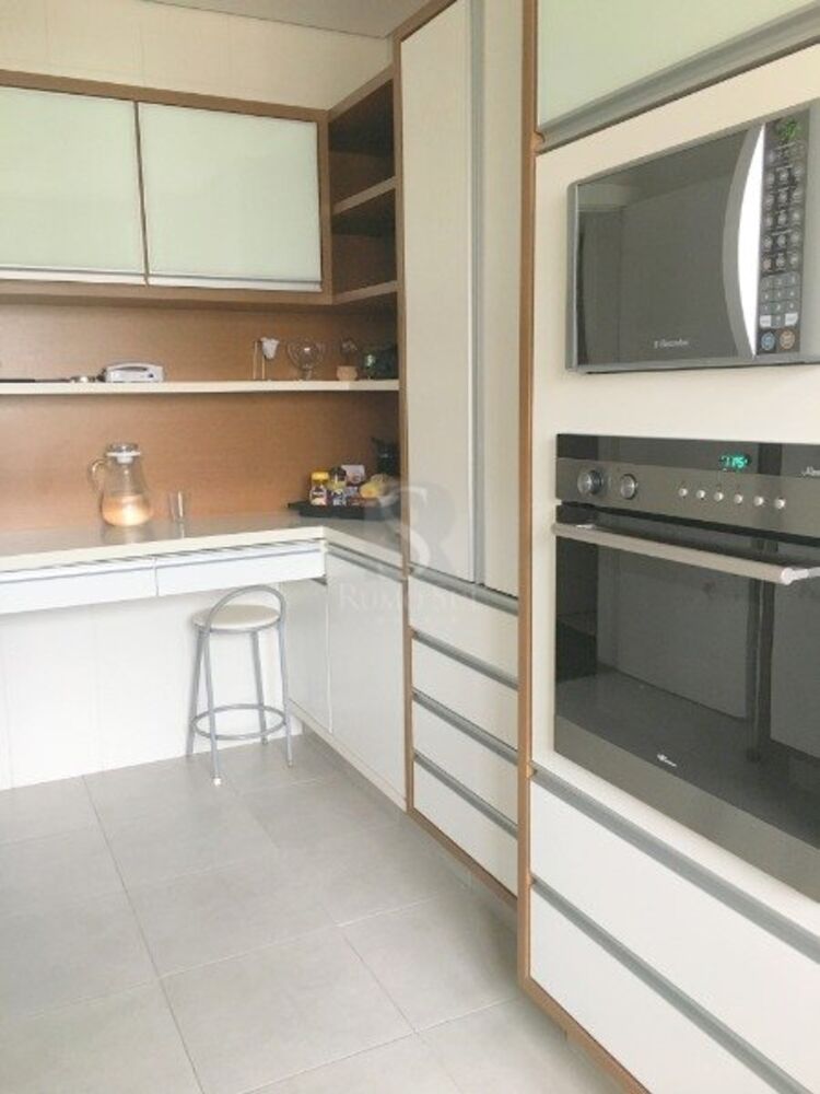 Cobertura, 3 quartos, 300 m² - Foto 1