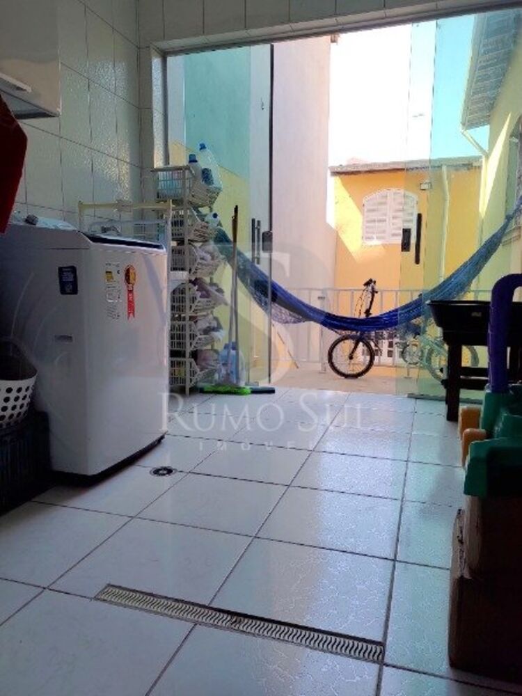 Casa, 6 quartos, 240 m² - Foto 7