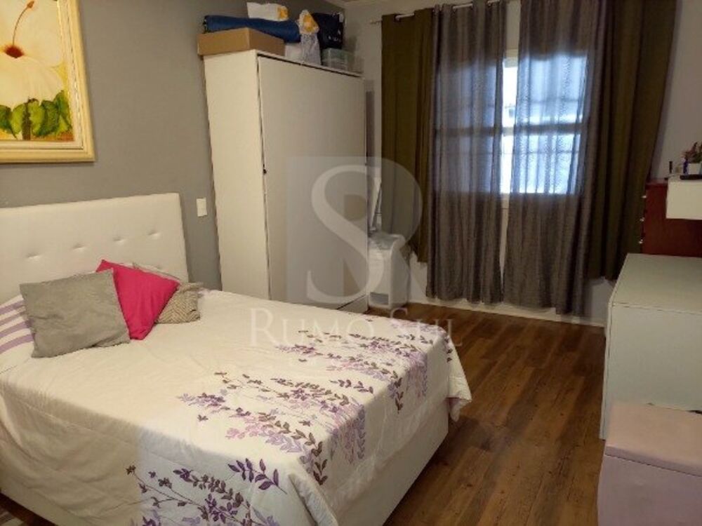 Casa, 6 quartos, 240 m² - Foto 5
