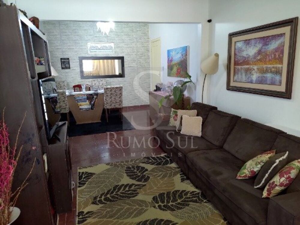Casa, 6 quartos, 240 m² - Foto 3