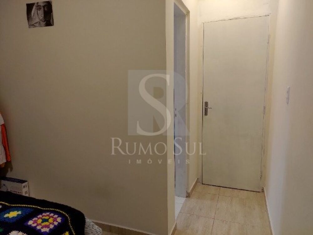 Casa, 6 quartos, 240 m² - Foto 4