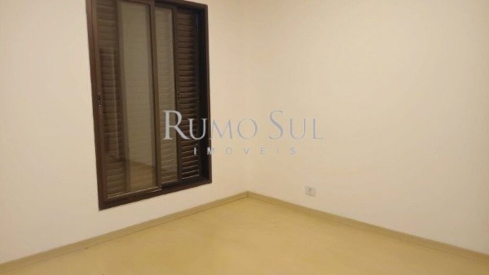 Apartamento para alugar com 3 quartos, 98m² - Foto 1