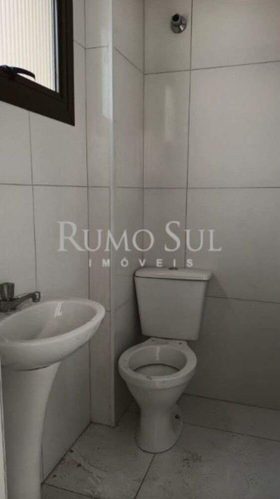 Apartamento para alugar com 3 quartos, 98m² - Foto 3