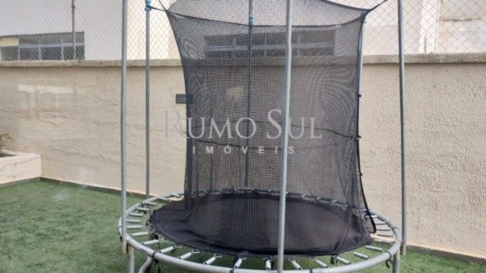Apartamento para alugar com 3 quartos, 98m² - Foto 4
