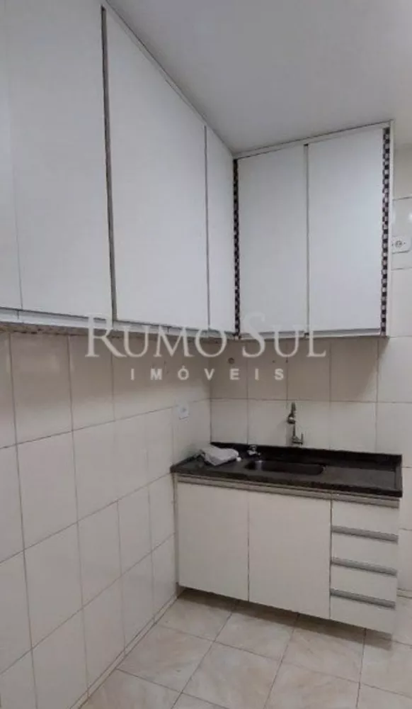 Apartamento à venda com 3 quartos, 72m² - Foto 4