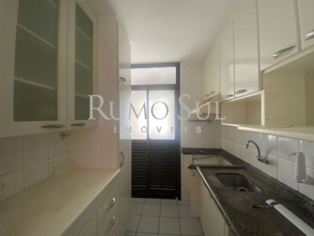 Apartamento, 3 quartos, 70 m² - Foto 2