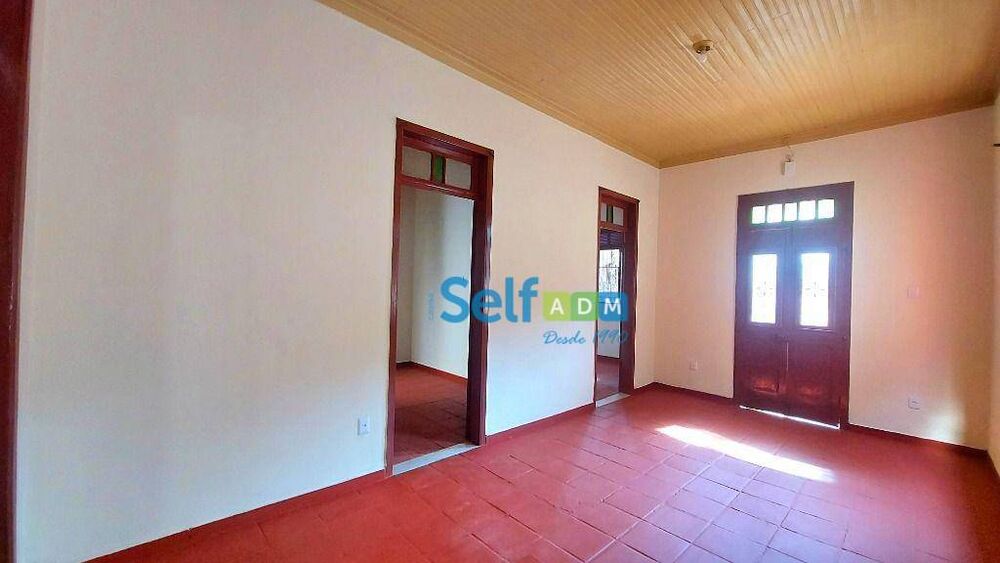 Casa para alugar com 2 quartos, 70m² - Foto 4