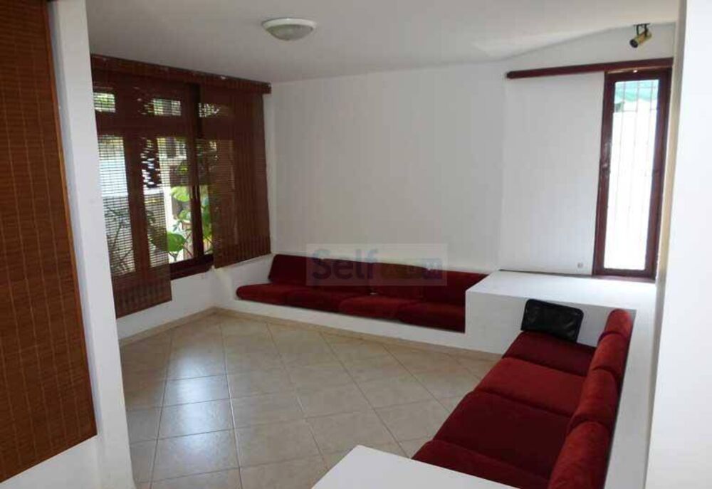 Casa, 5 quartos, 189 m² - Foto 1