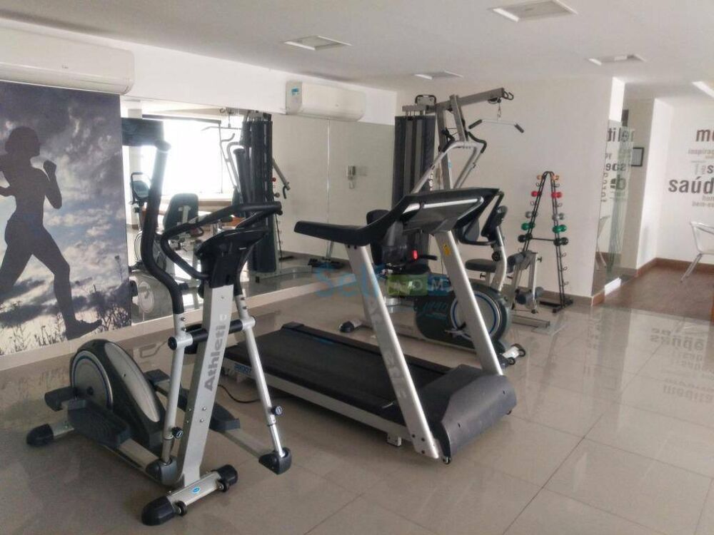 Apartamento para alugar com 4 quartos, 180m² - Foto 12