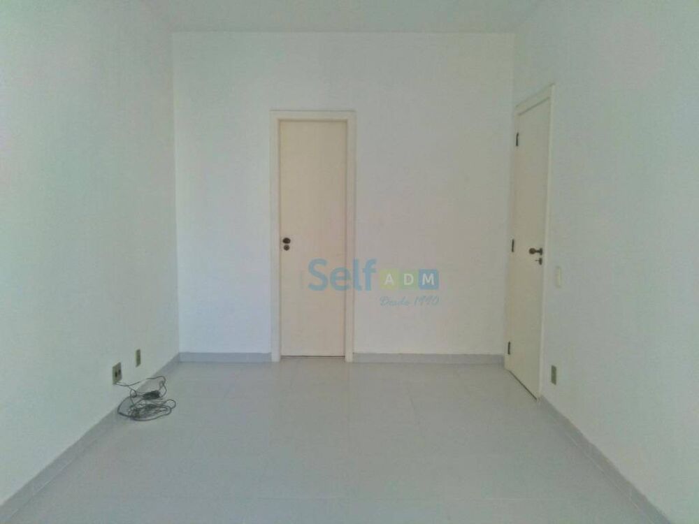 Apartamento para alugar com 4 quartos, 180m² - Foto 2