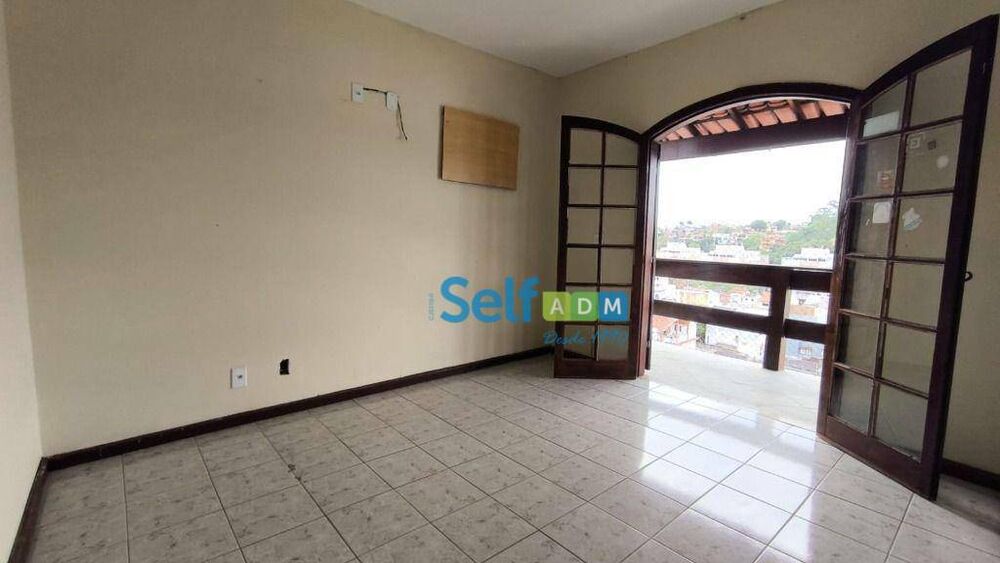 Casa de Condomínio para alugar com 6 quartos, 318m² - Foto 4