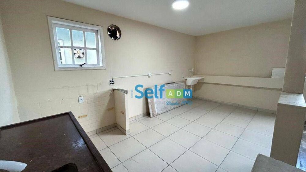 Casa para alugar com 3 quartos, 100m² - Foto 4