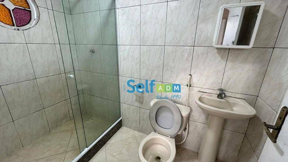 Casa para alugar com 3 quartos, 100m² - Foto 2