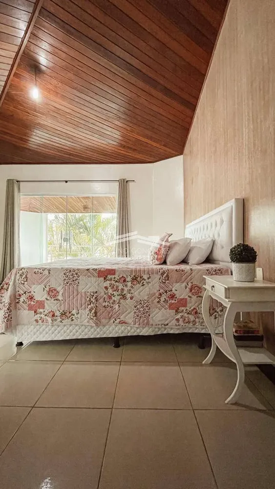 Casa, 5 quartos, 397 m² - Foto 2