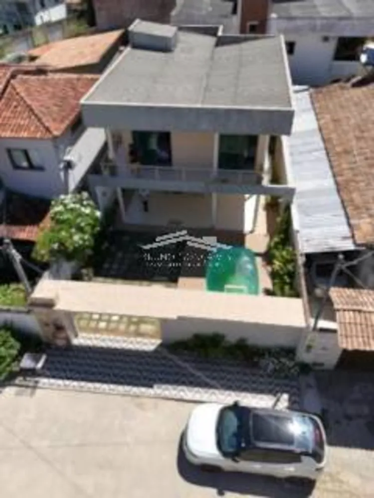 Casa, 5 quartos, 242 m² - Foto 2
