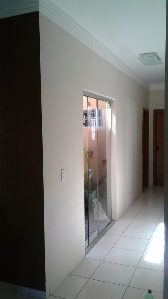 Casa à venda com 3 quartos, 107m² - Foto 2