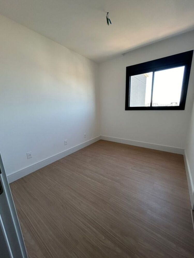 Apartamento à venda com 3 quartos, 132m² - Foto 2