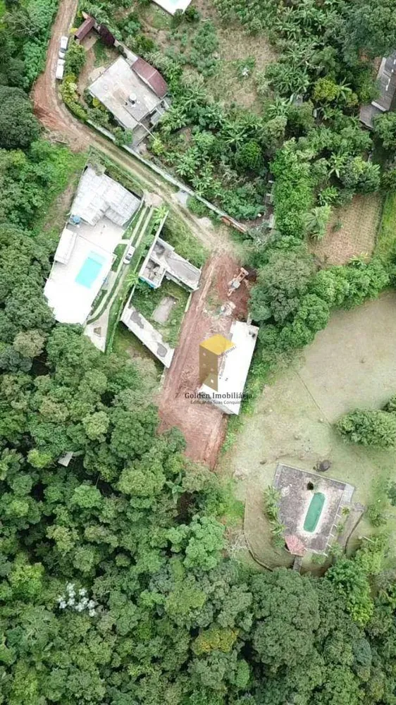 Chácara, 3 quartos, 1700 m² - Foto 1