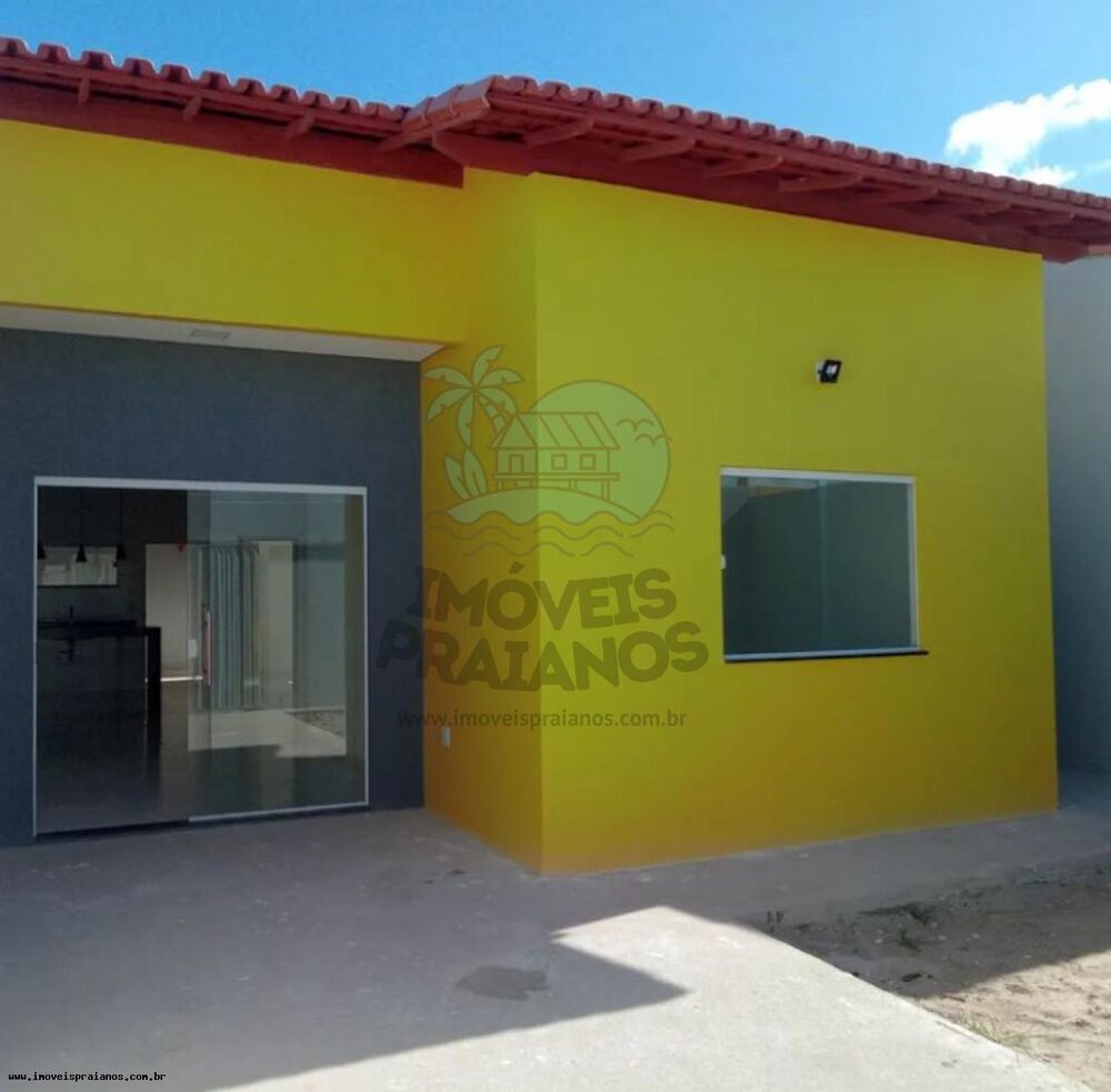 Casa à venda com 3 quartos, 80m² - Foto 1