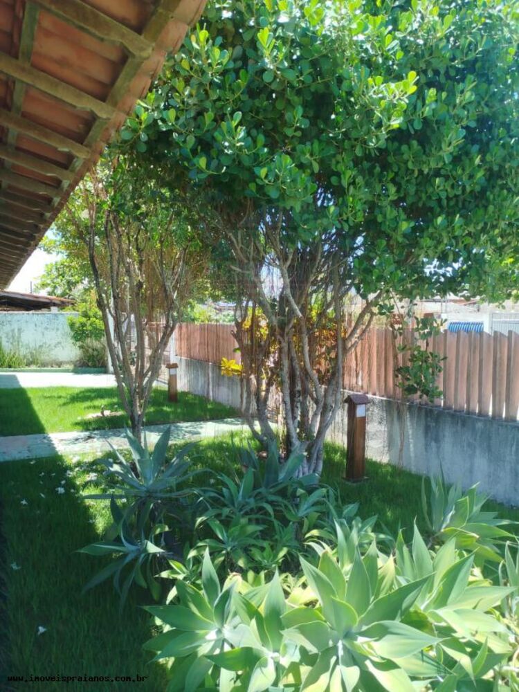 Casa à venda com 4 quartos, 420m² - Foto 1