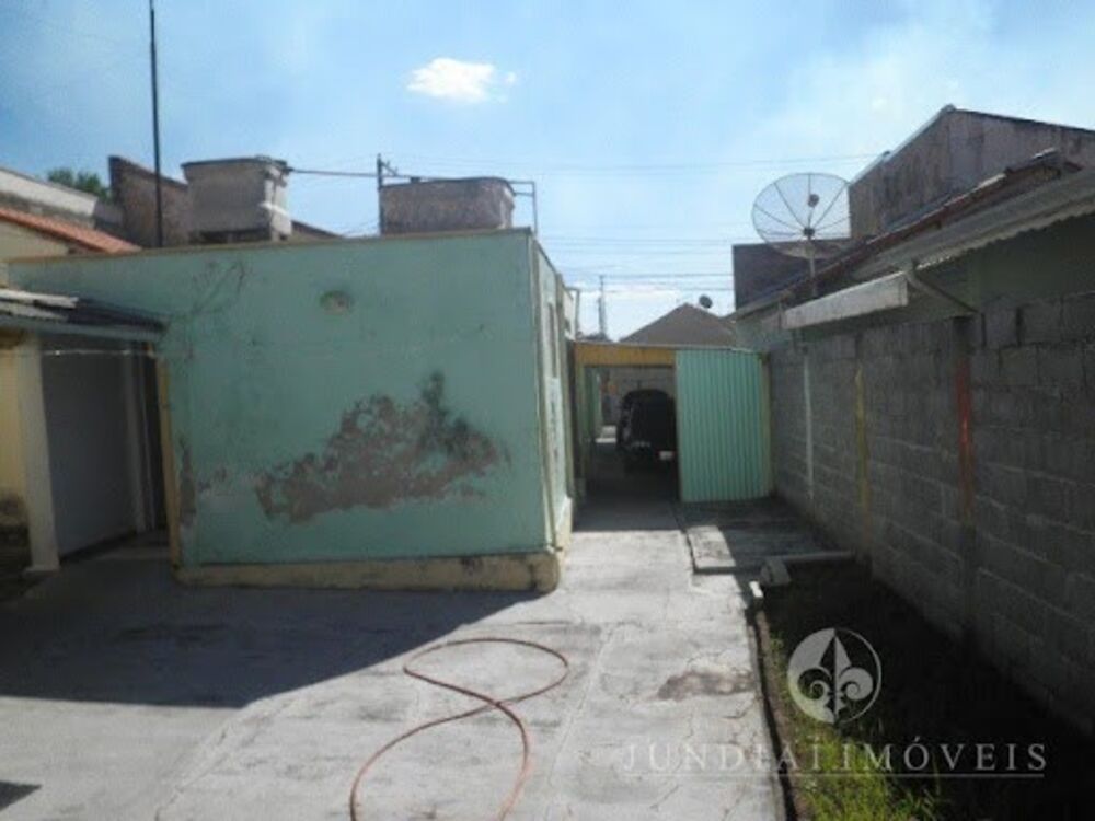 Casa à venda com 3 quartos, 258m² - Foto 3