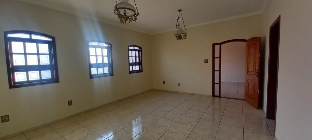 Casa, 3 quartos, 179 m² - Foto 3