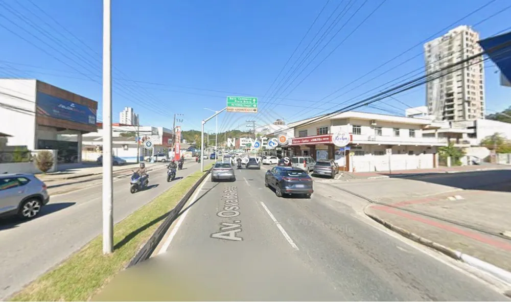 Sala-Conjunto, 1650 m² - Foto 1