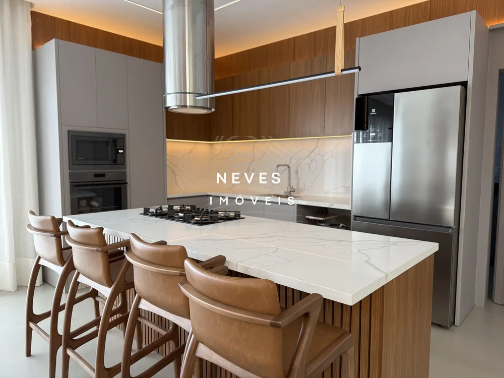 Casa, 5 quartos, 352 m² - Foto 3