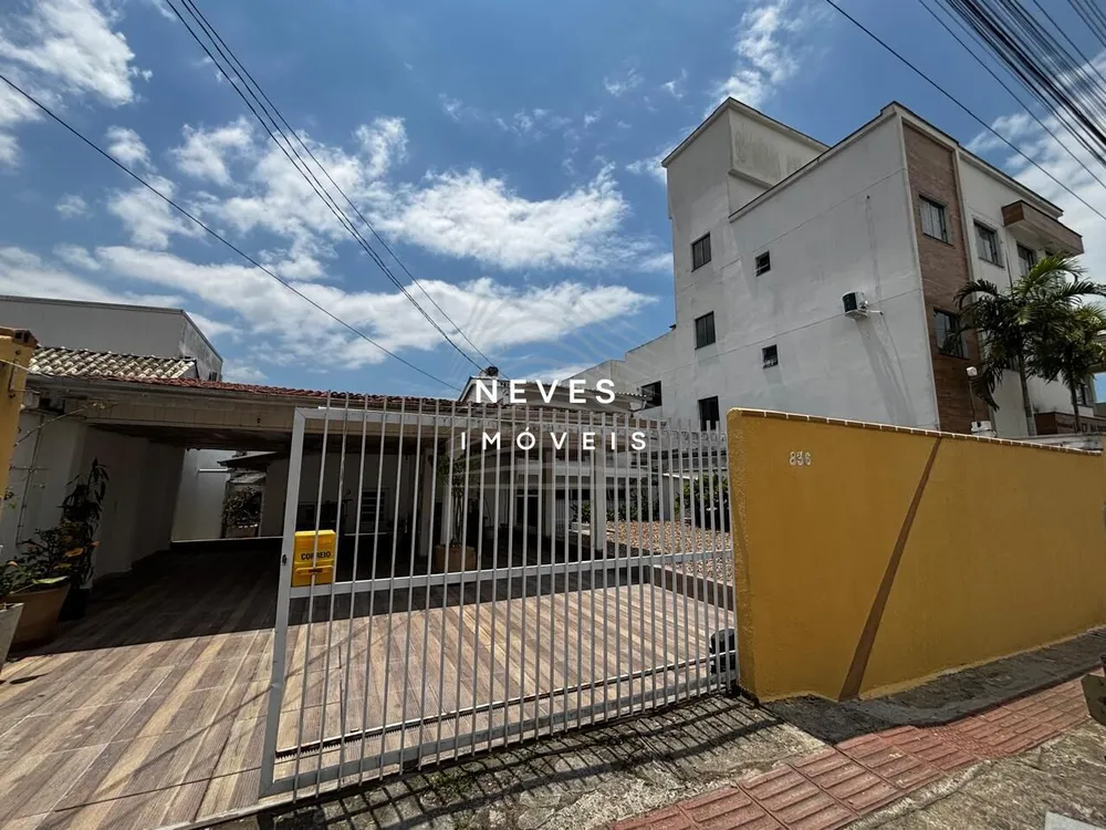 Casa, 4 quartos, 310 m² - Foto 2